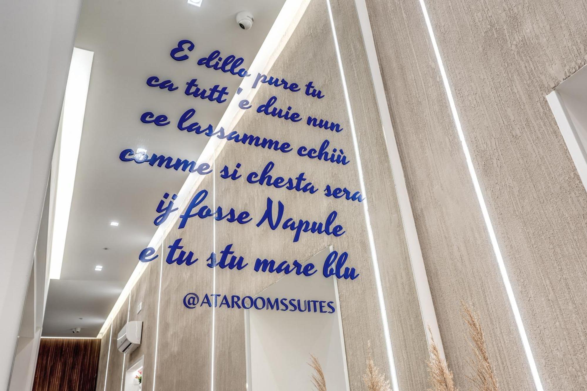 Atarooms Suites Napoli エクステリア 写真