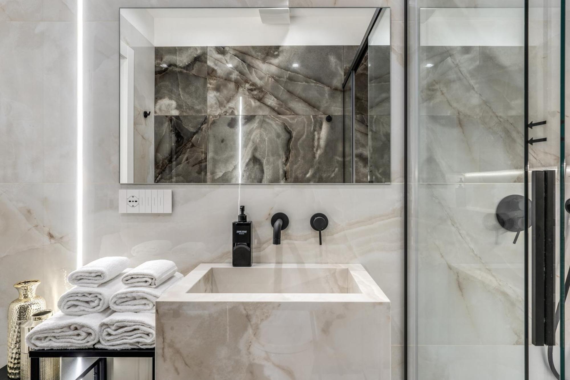 Atarooms Suites Napoli エクステリア 写真